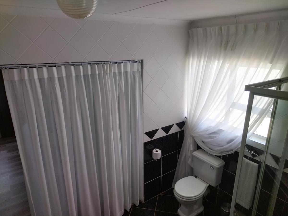 Blue Owl Guest House Моссел-Бей Экстерьер фото