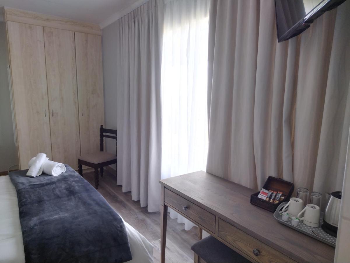 Blue Owl Guest House Моссел-Бей Экстерьер фото